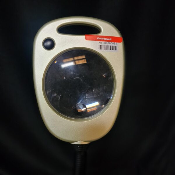 Light and magnifier - Image 4