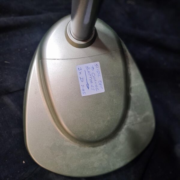 Light and magnifier - Image 5