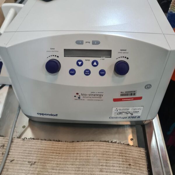 Eppendorf Centrifuge 5702R